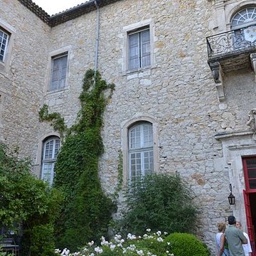 Palais des évêques de Bourg-Saint-Andéol