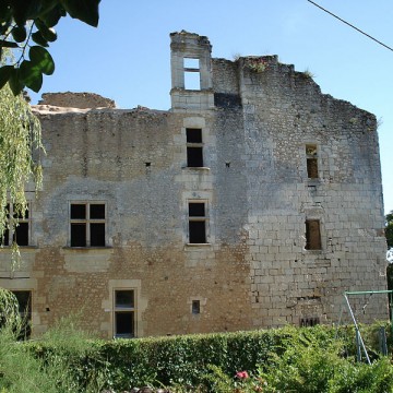 chateau de barriere a villamblard