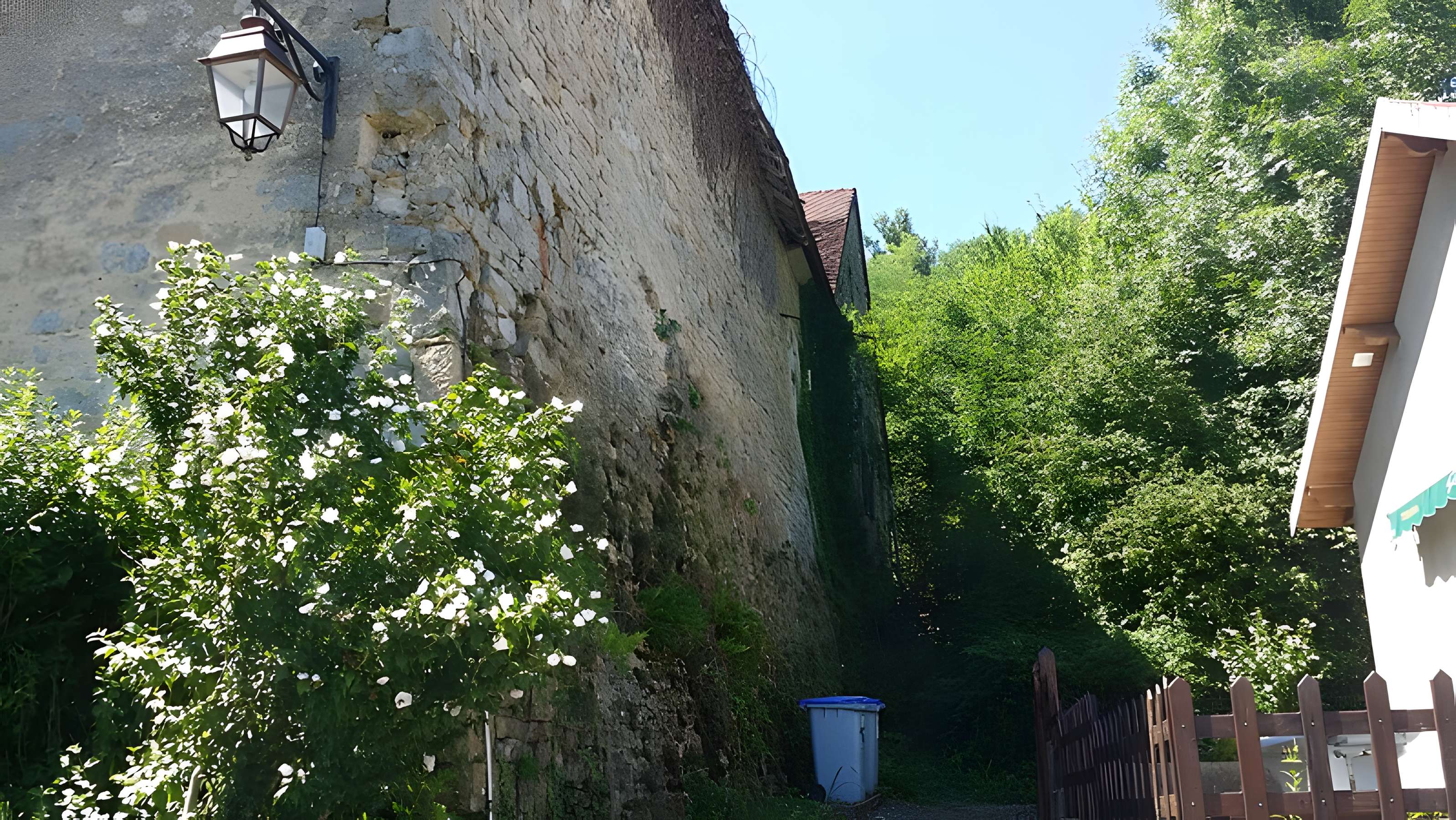 Château de Baume à Saint-Lothain