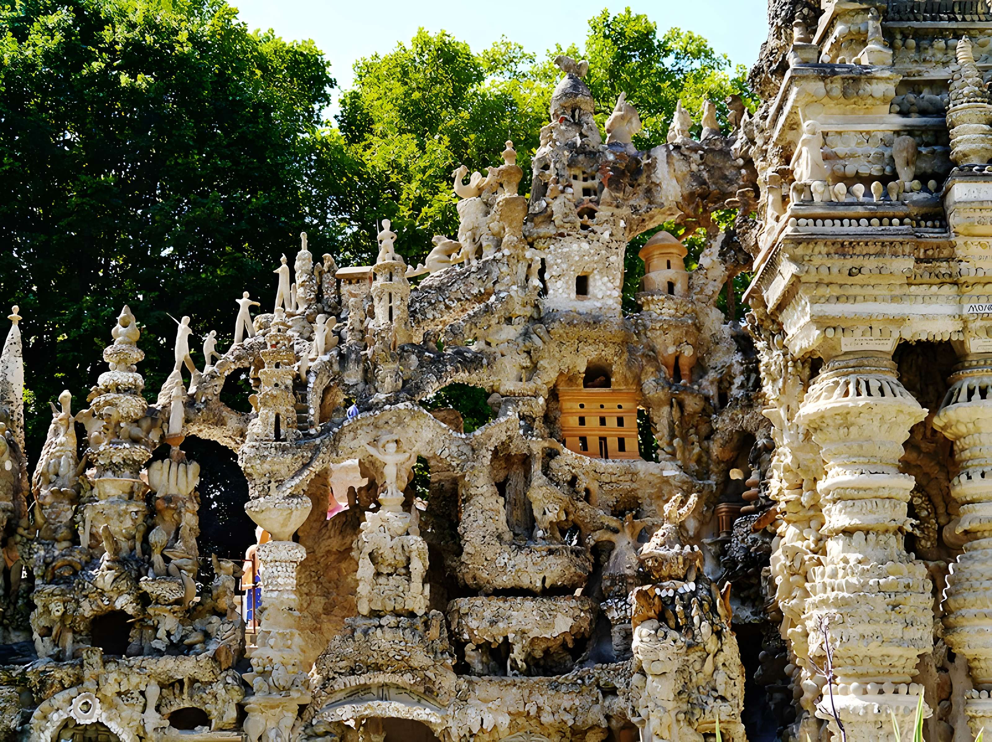 Palais Idéal du Facteur Cheval à Hauterives