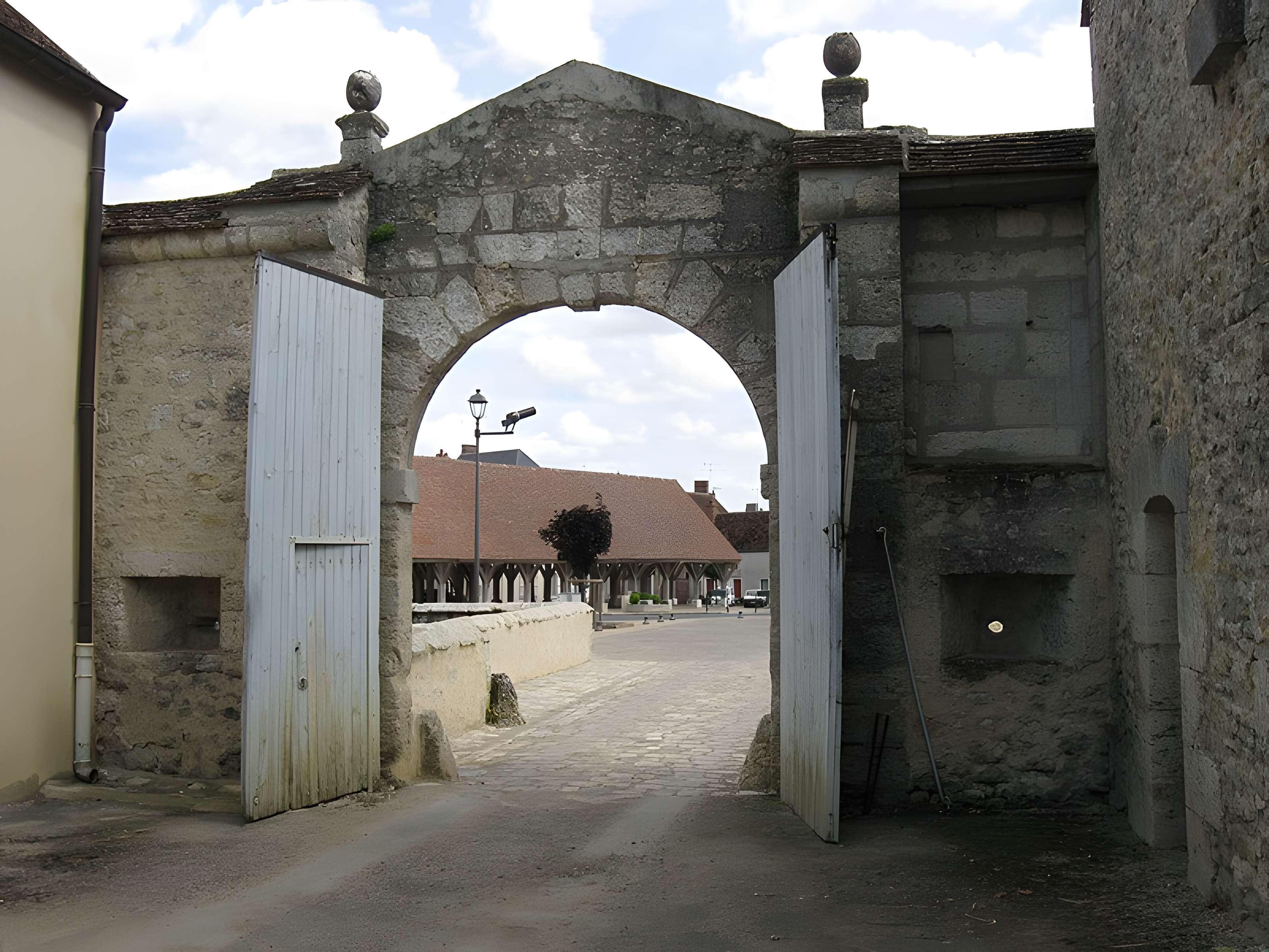 Château de Beaumont-du-Gâtinais