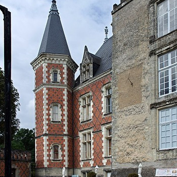 Photo de Château de Beaumont-la-Ronce