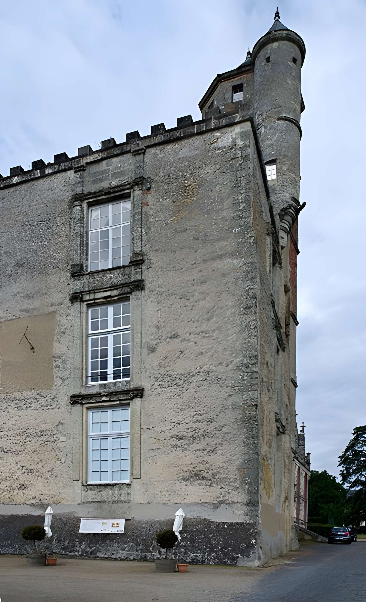 Château de Beaumont-la-Ronce