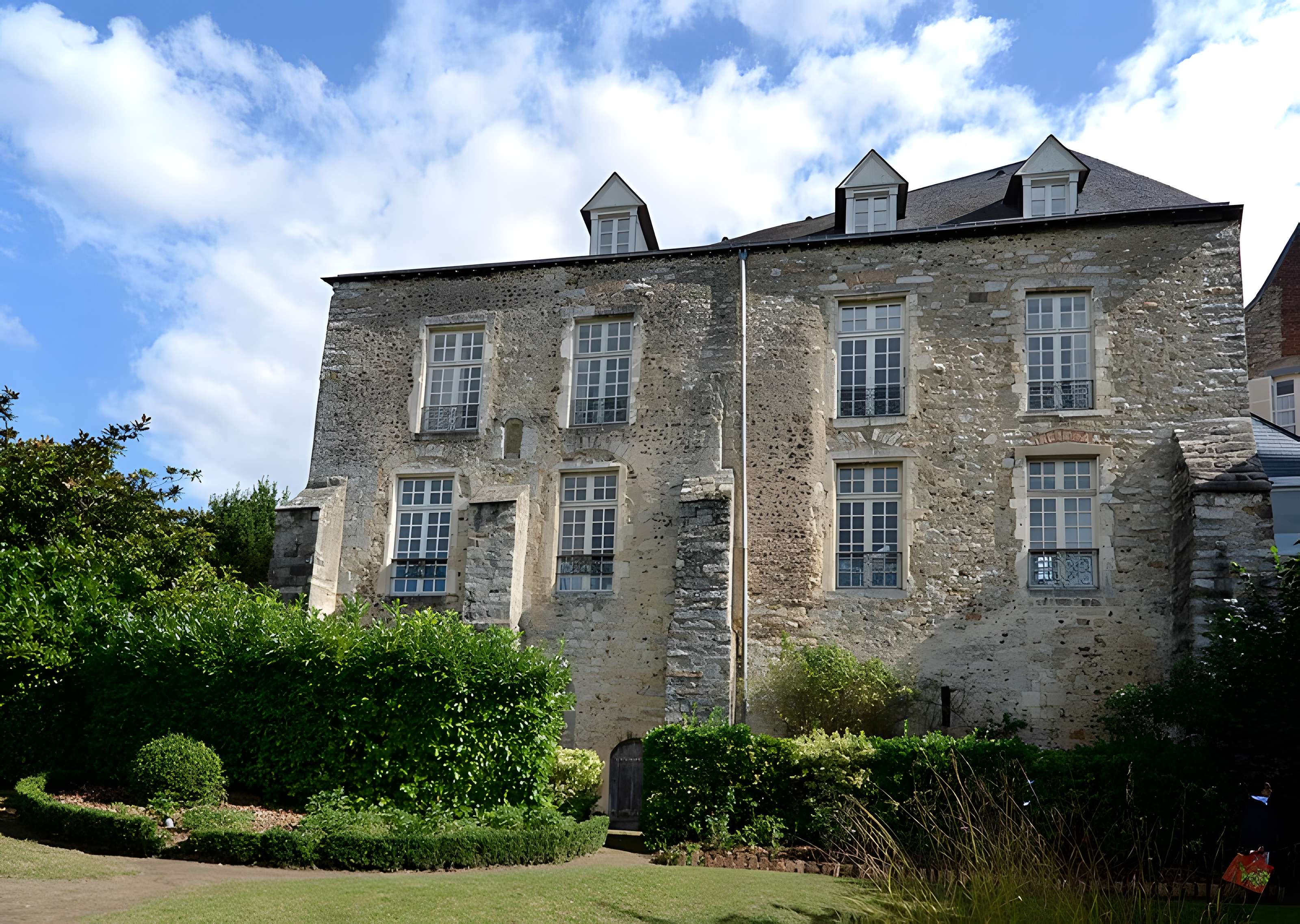 Palais du Grabatoire du Mans
