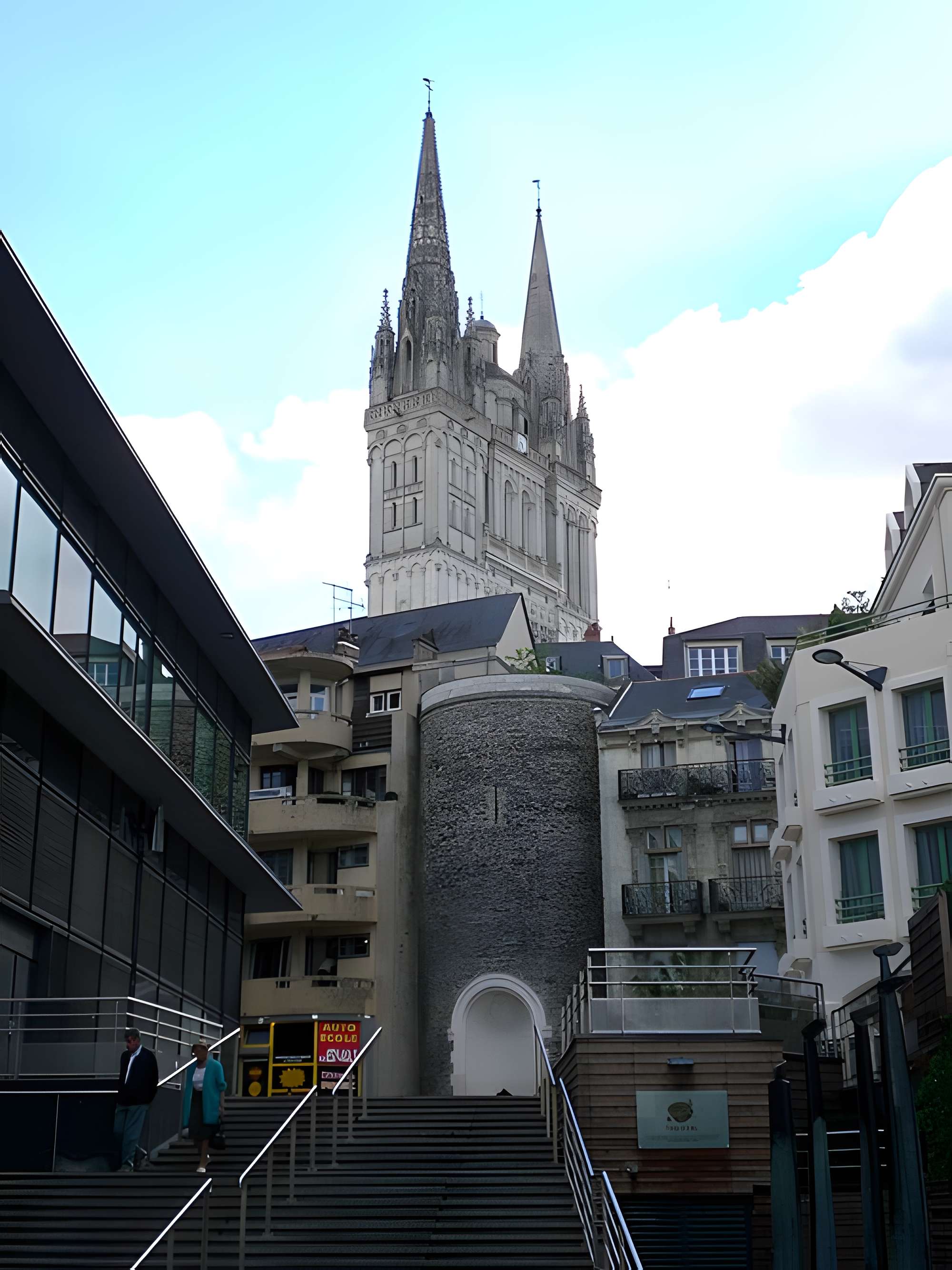 Ancien évêché ou Palais du Tau