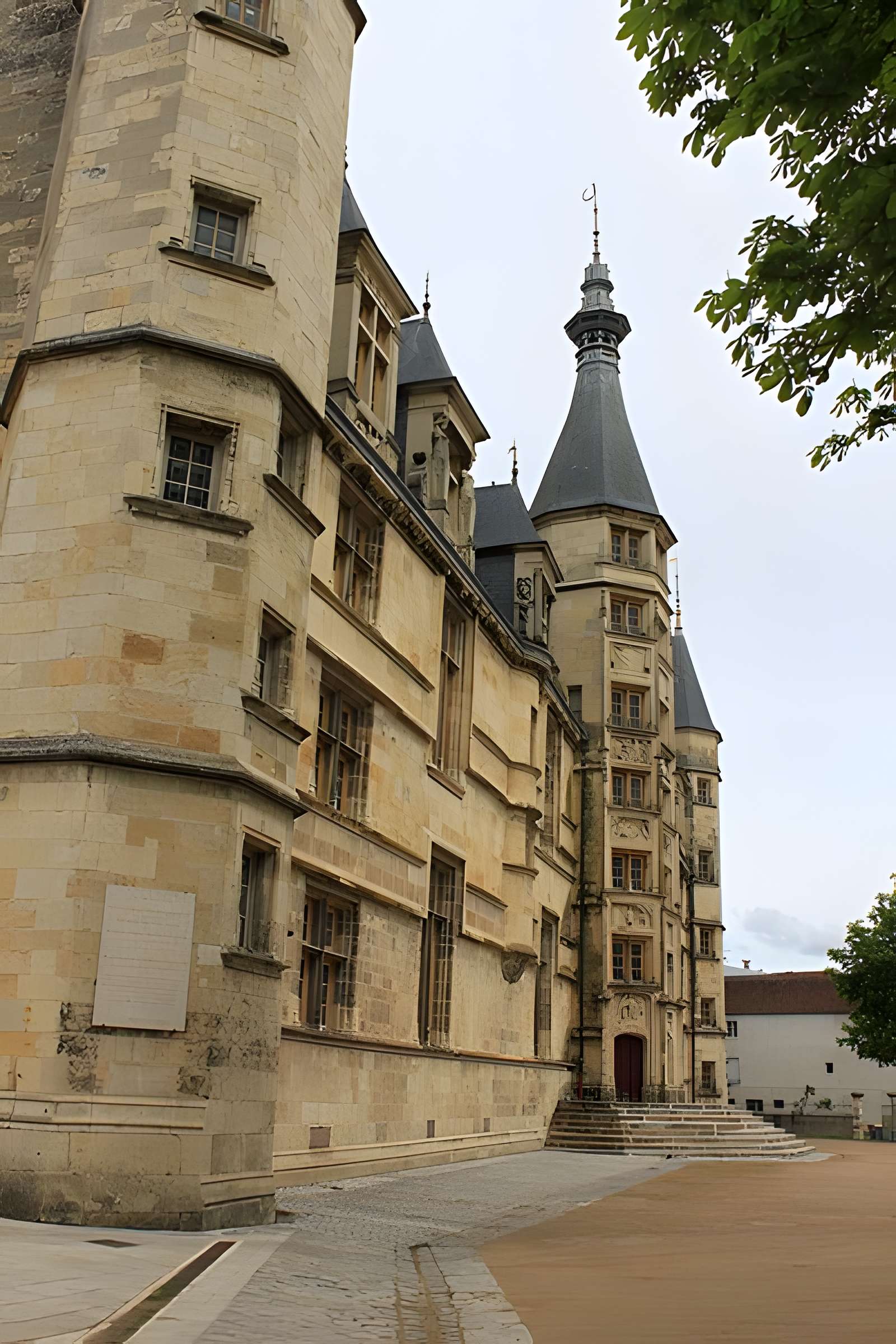 Palais Ducal de Nevers