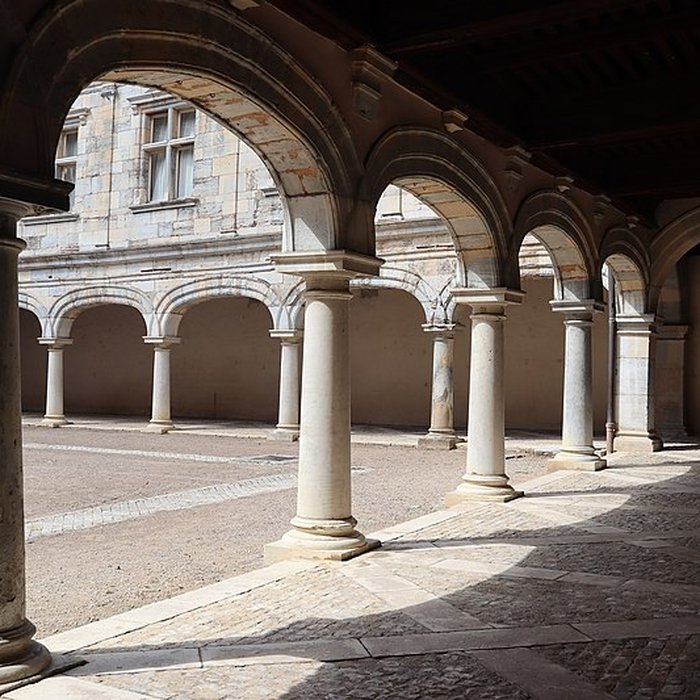 Photo de Palais Granvelle à Besançon