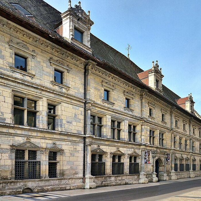 Photo de Palais Granvelle à Besançon