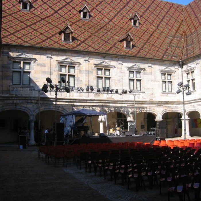 Photo de Palais Granvelle à Besançon