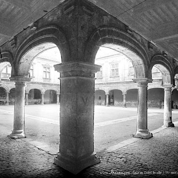 Palais Granvelle à Besançon