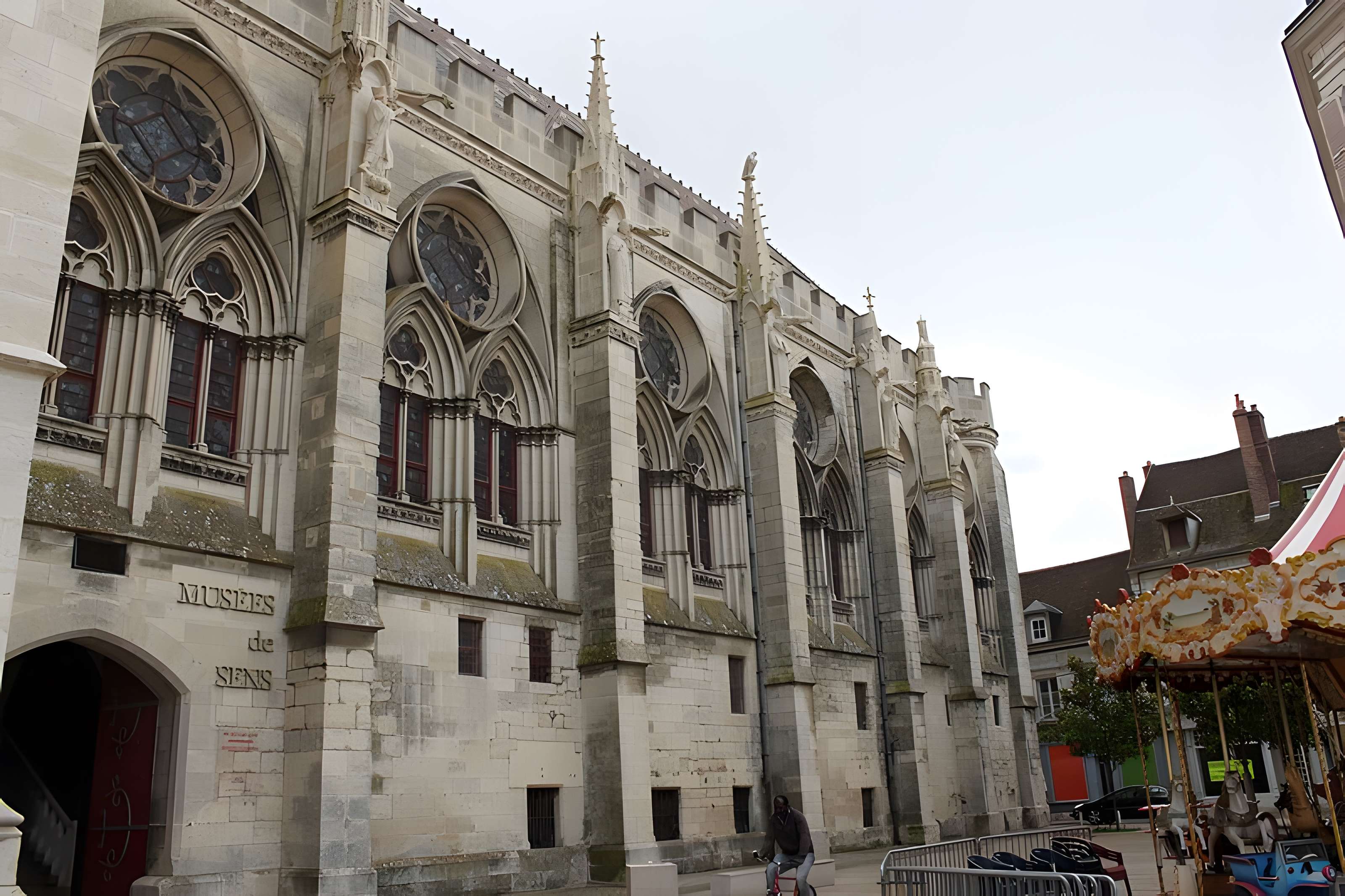 Palais synodal de Sens