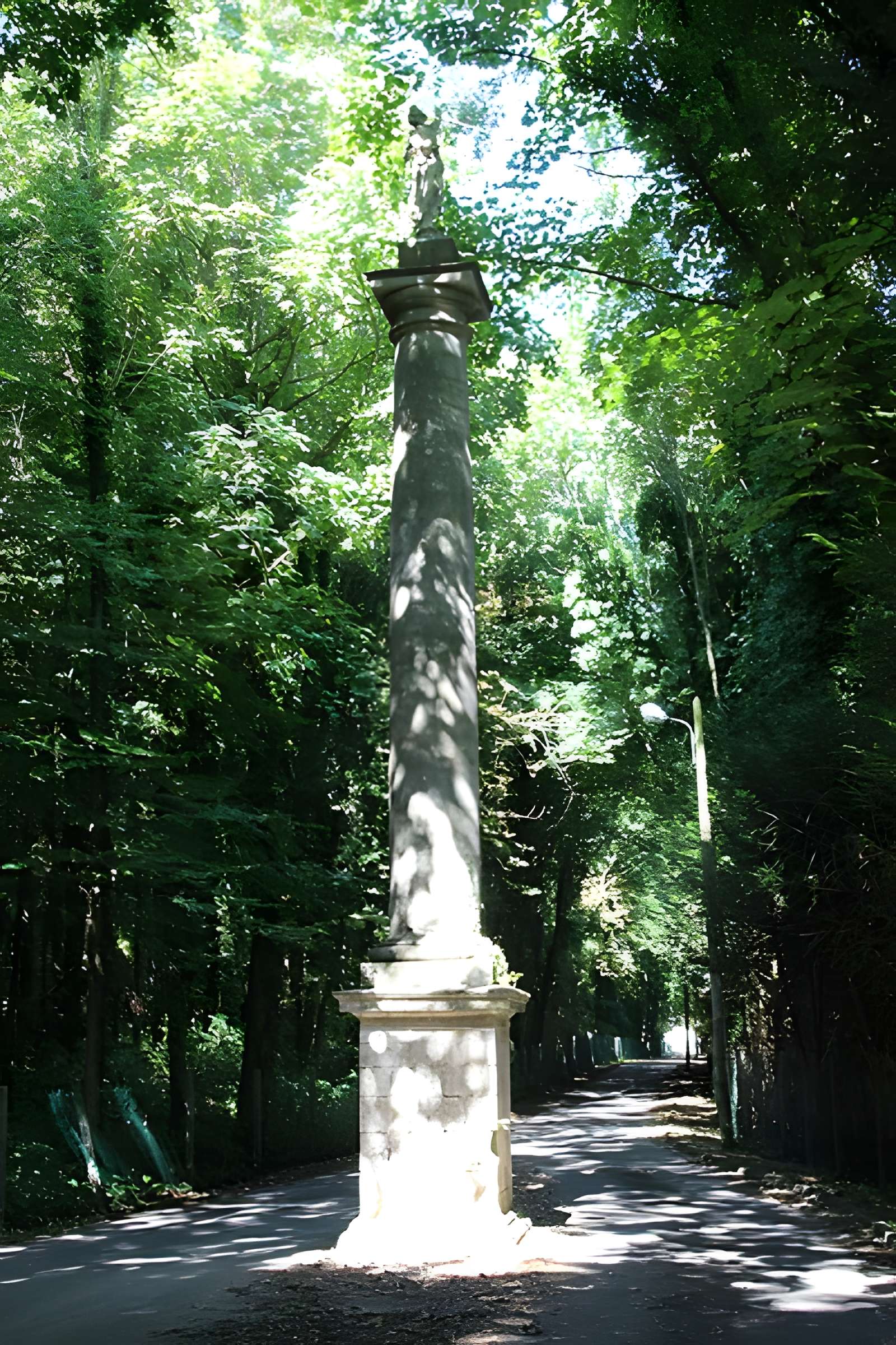 Domaine de Brunehaut (vestiges de l'ancien)