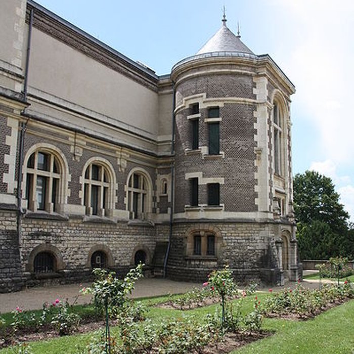 Photo de Pavillon dAnne de Beaujeu à Moulins