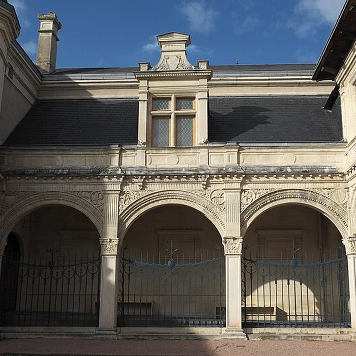 Photo de Pavillon dAnne de Beaujeu à Moulins
