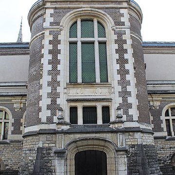 Pavillon dAnne de Beaujeu à Moulins