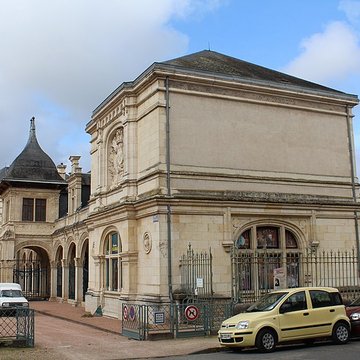 Pavillon dAnne de Beaujeu à Moulins