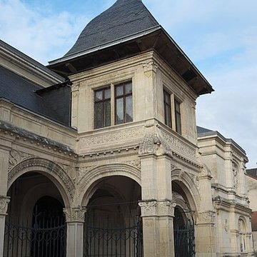 Pavillon dAnne de Beaujeu à Moulins