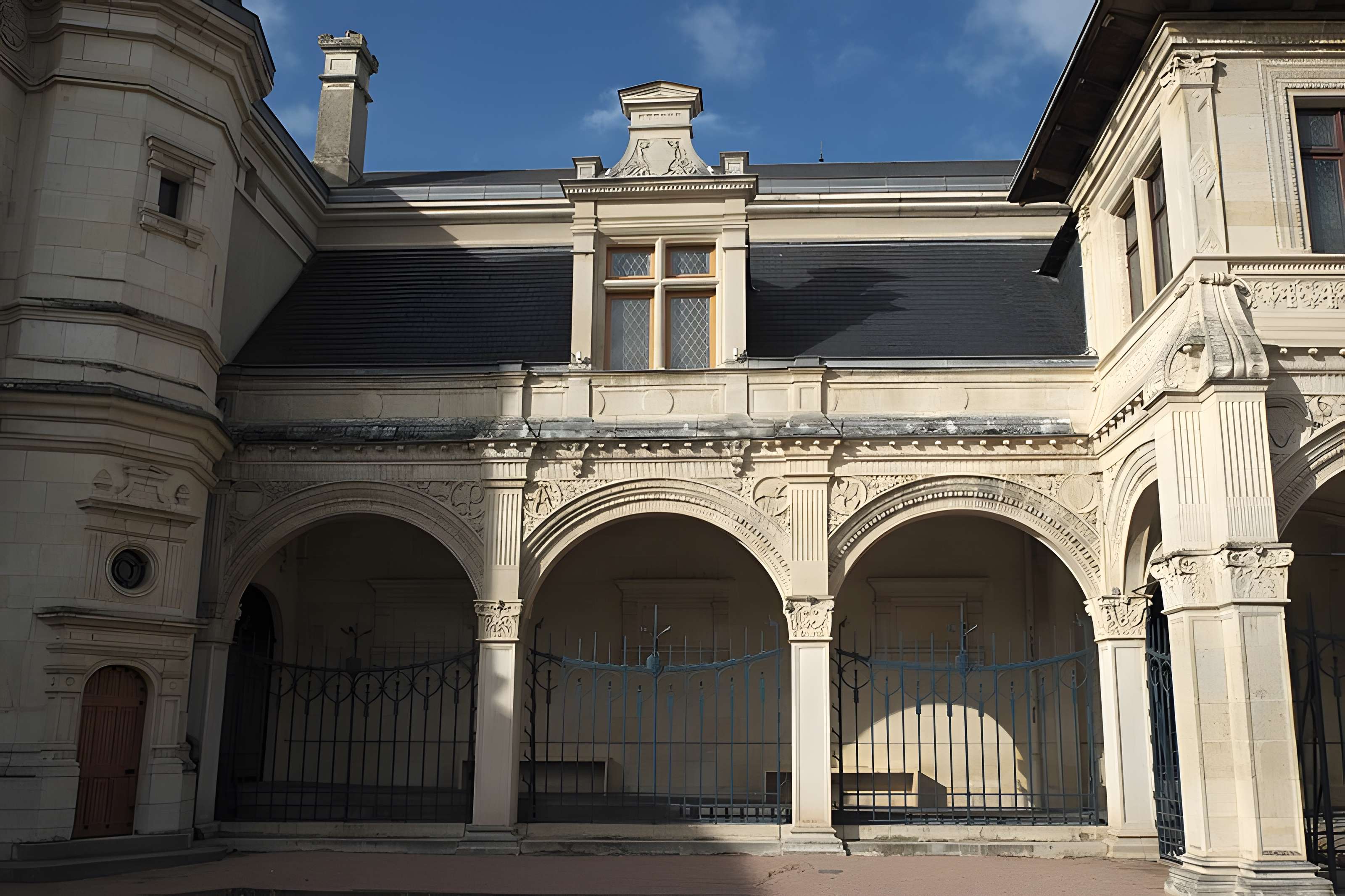 Pavillon d'Anne de Beaujeu à Moulins