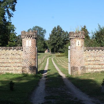 Château de Chanoz-Châtenay