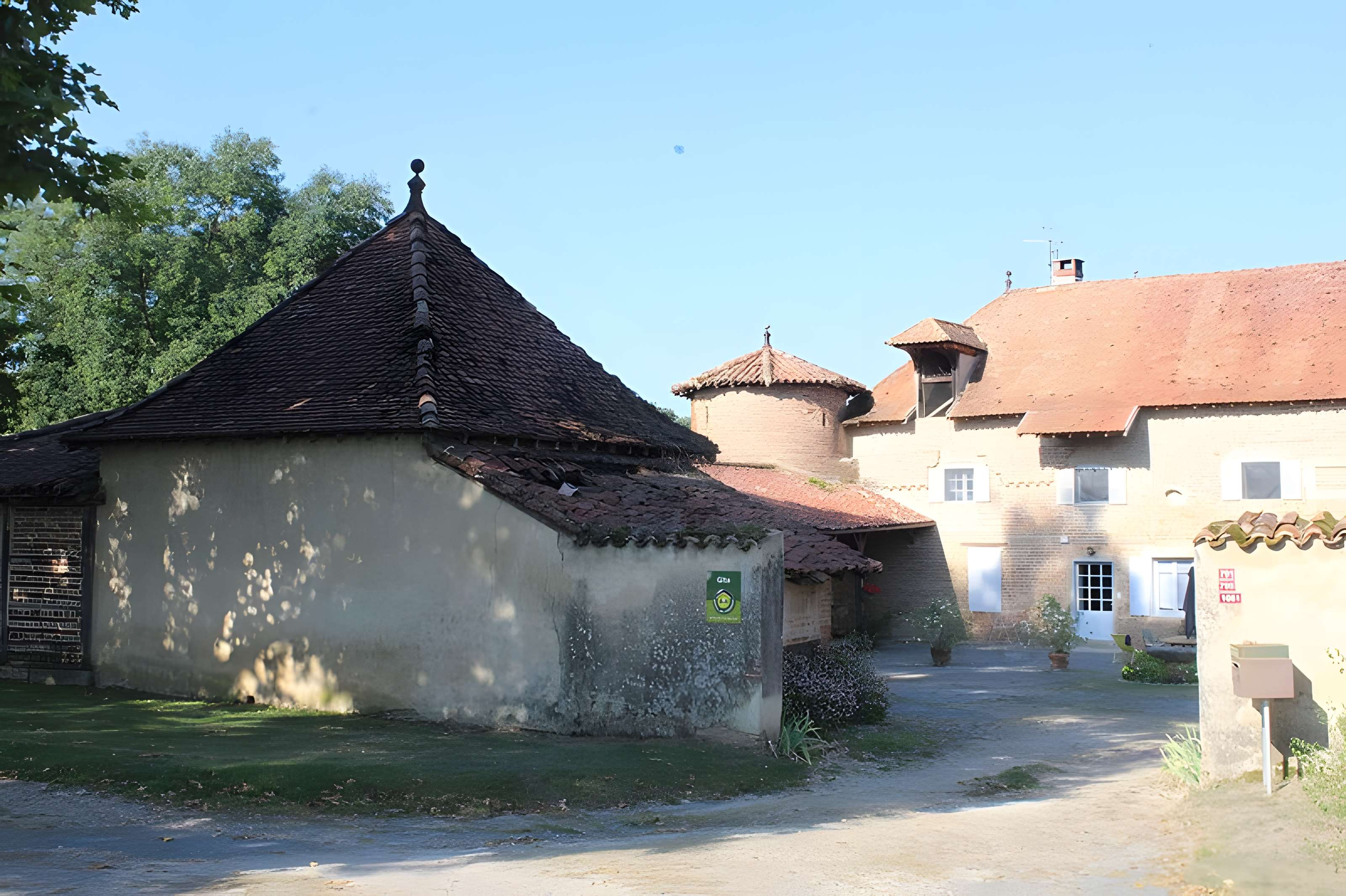 Château de Chanoz-Châtenay