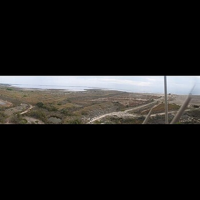 Photo de Phare de Beauduc, situé Pointe des Sablons