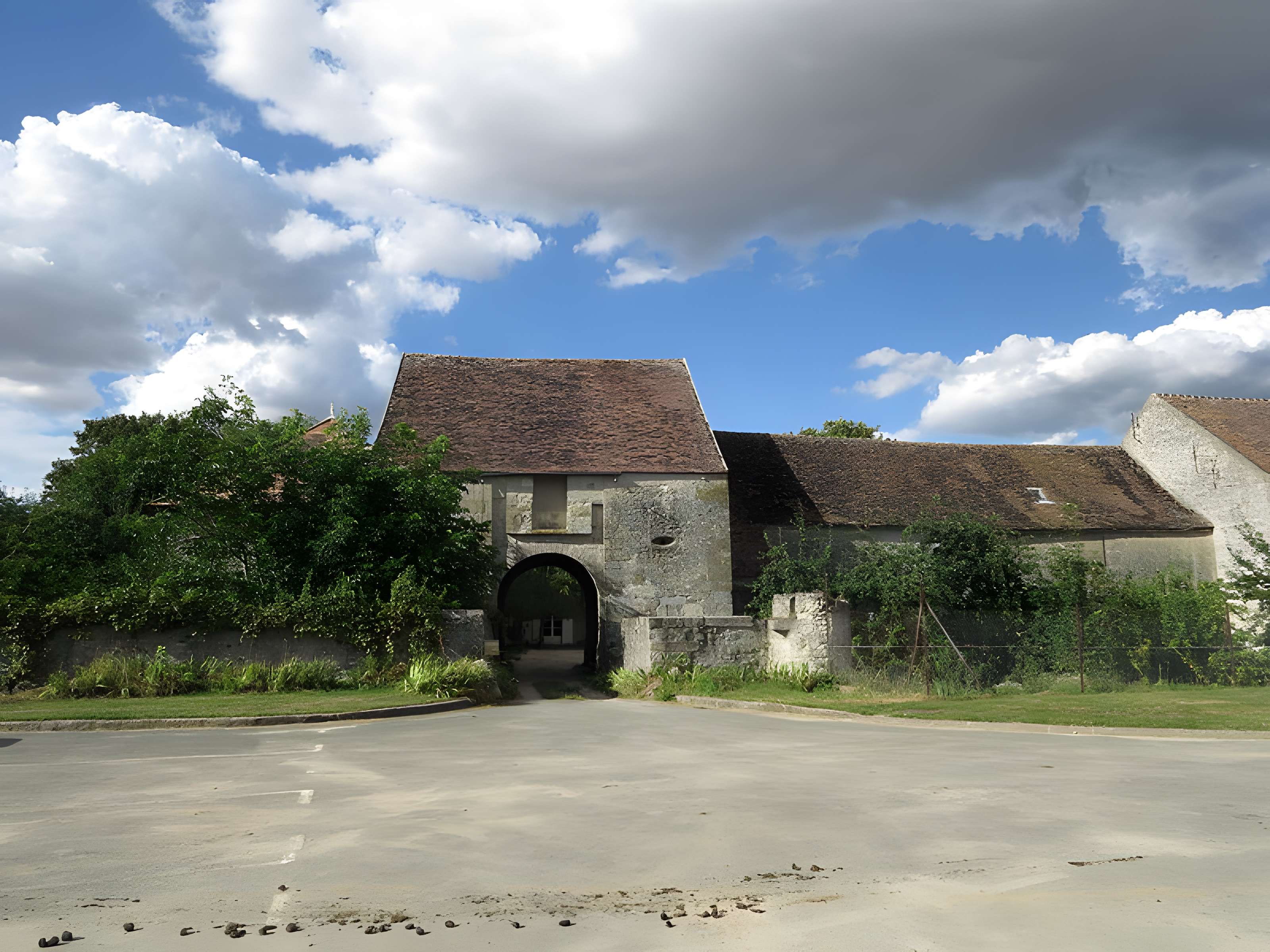 Château (restes de l'ancien)