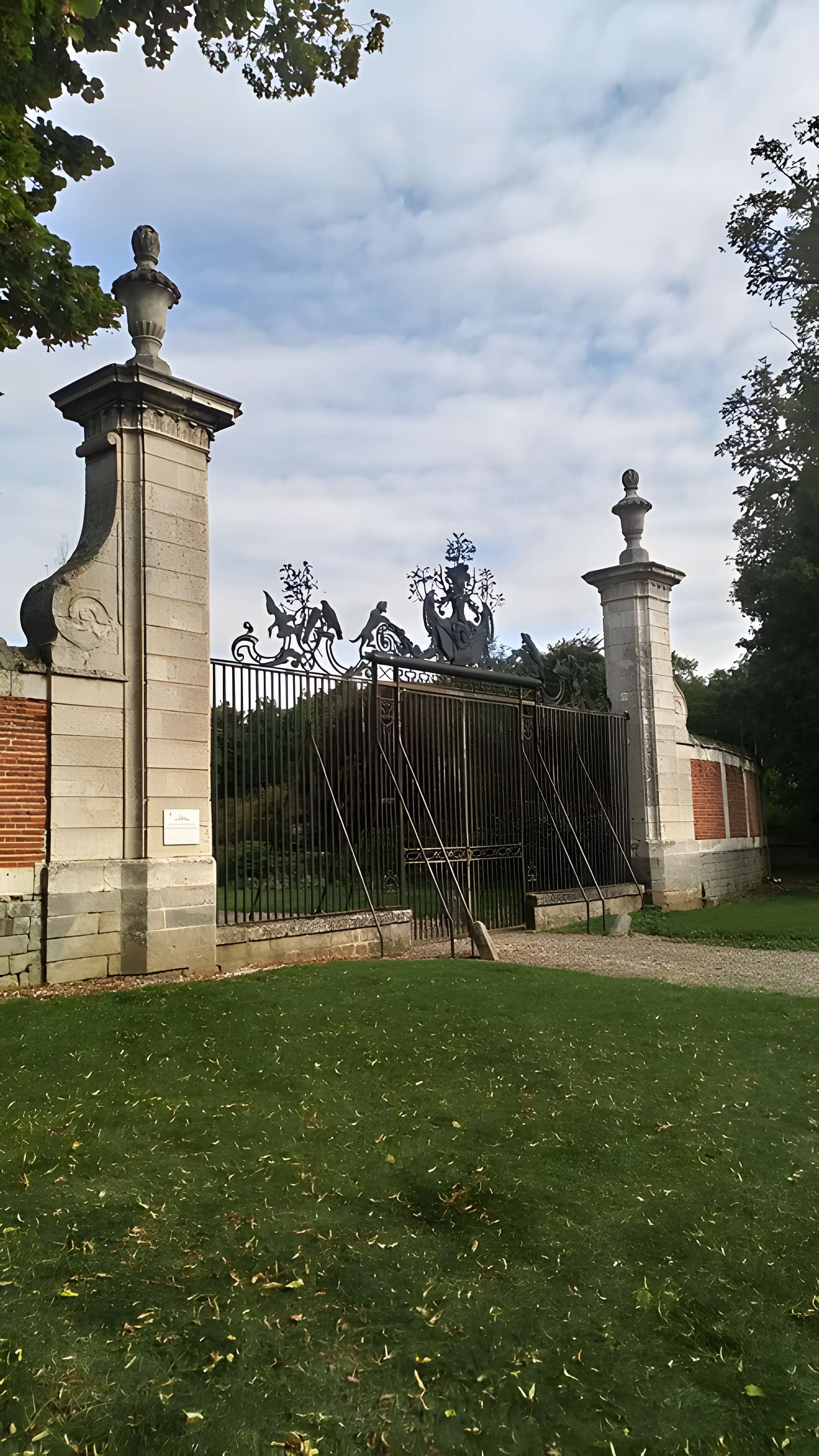Château de Clermont-Tonnerre