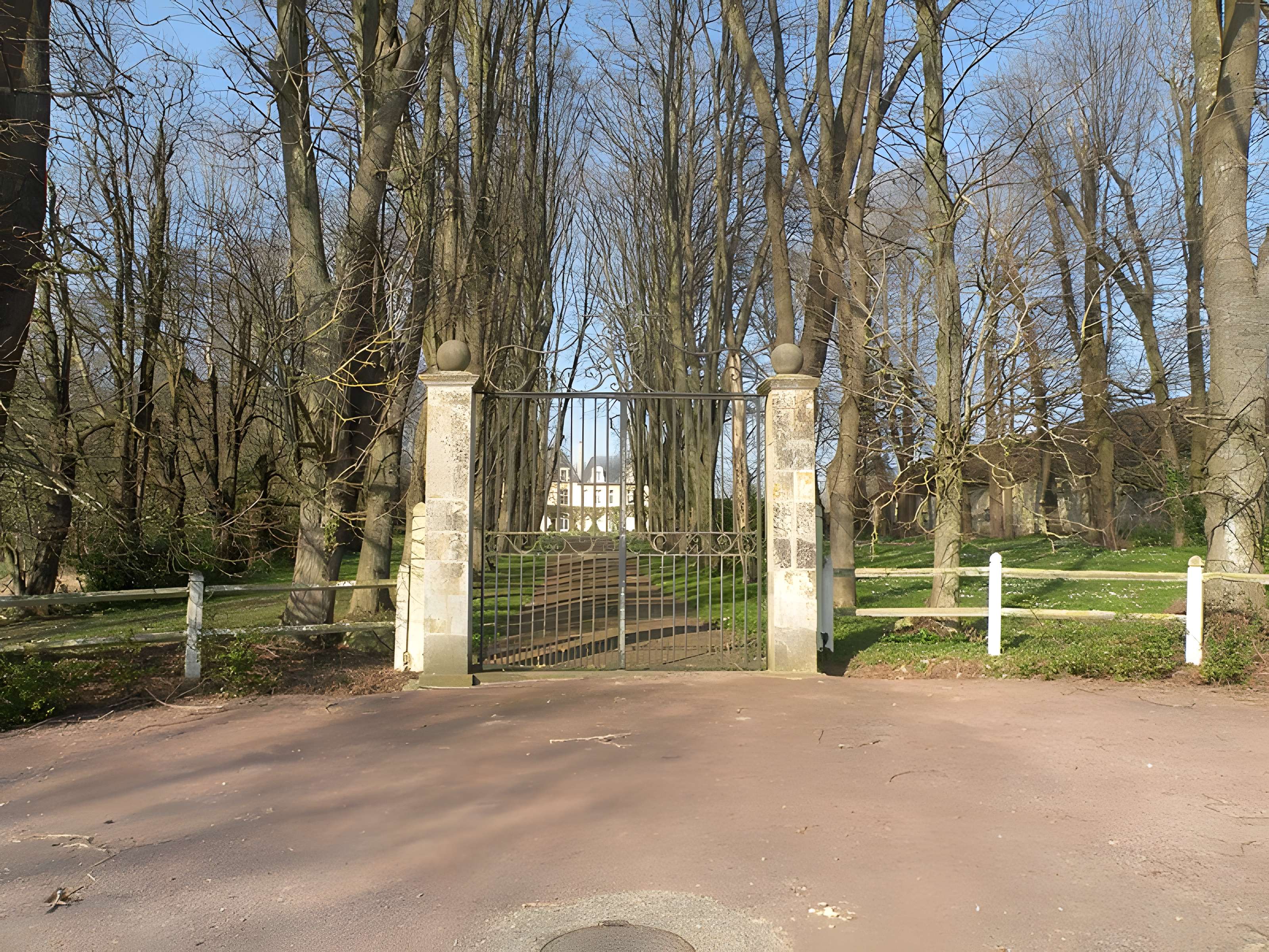 Château de Corbeil-Cerf