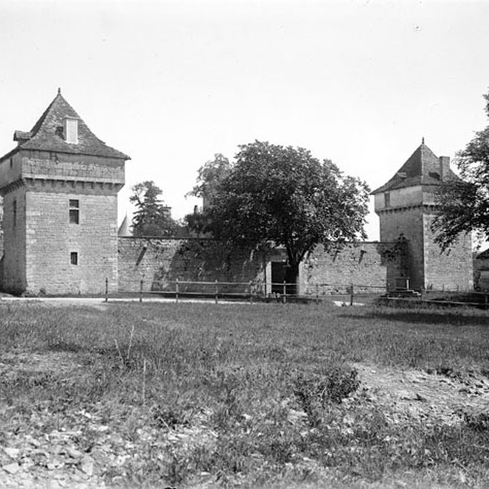 Photo de Château de Cornusson