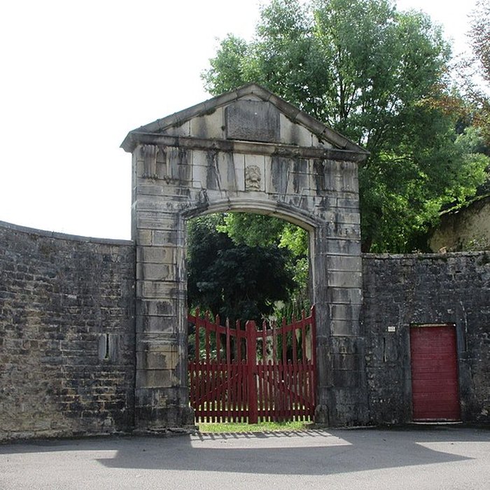 Photo de Château de Courbouzon