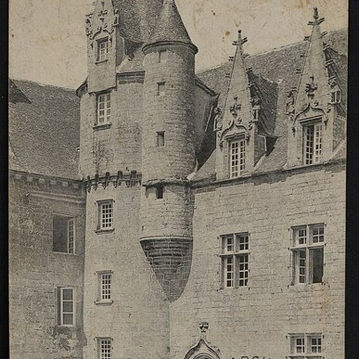 Photo de Vestiges de lancien château de Crénan