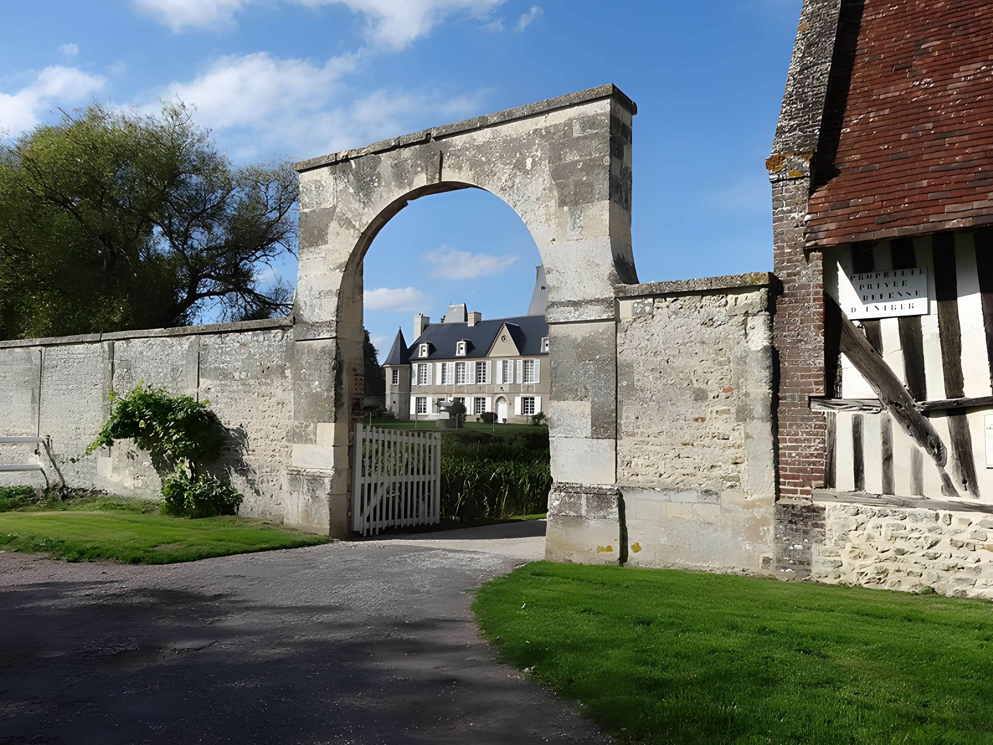 Château de Cricqueville-en-Auge