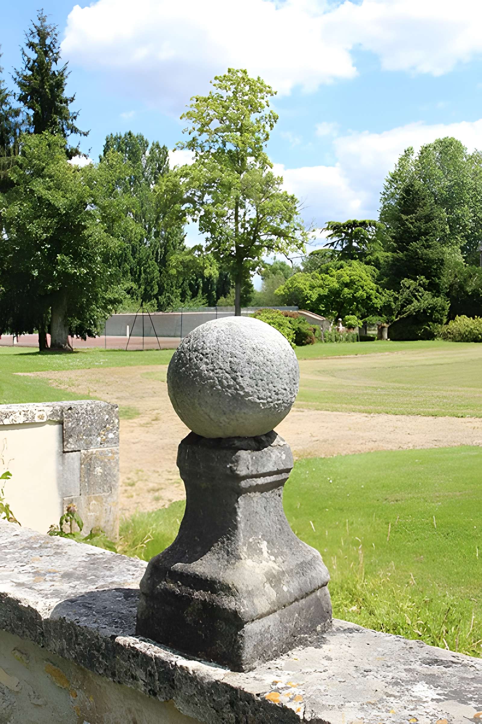 Château de Forges-les-Bains