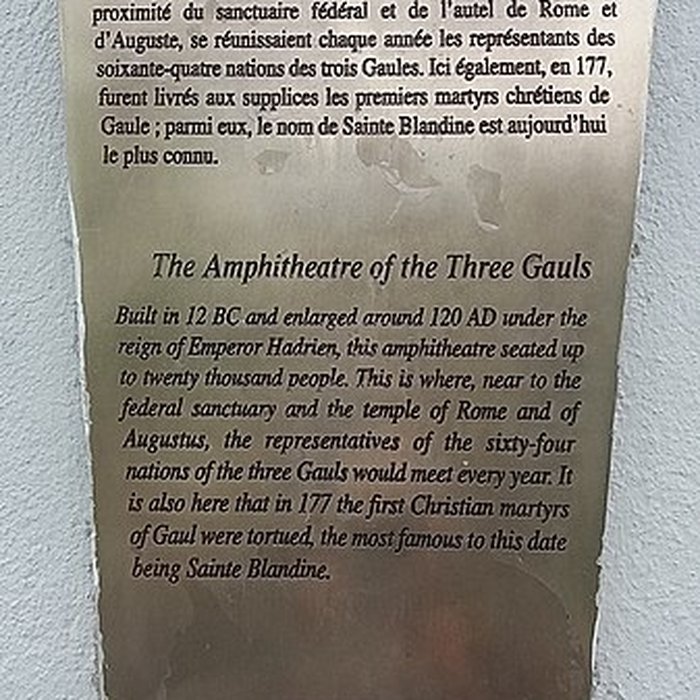 Photo de Amphithéâtre fédéral romain des Trois Gaules