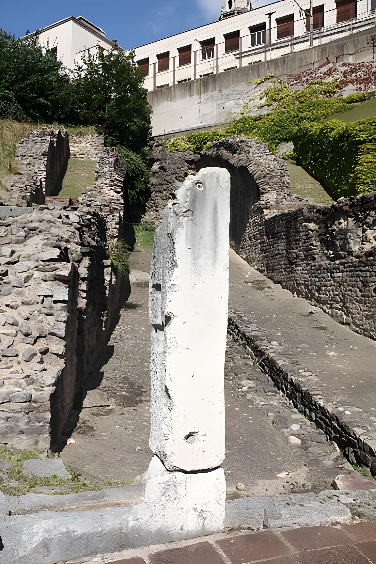 Amphithéâtre fédéral romain des Trois Gaules