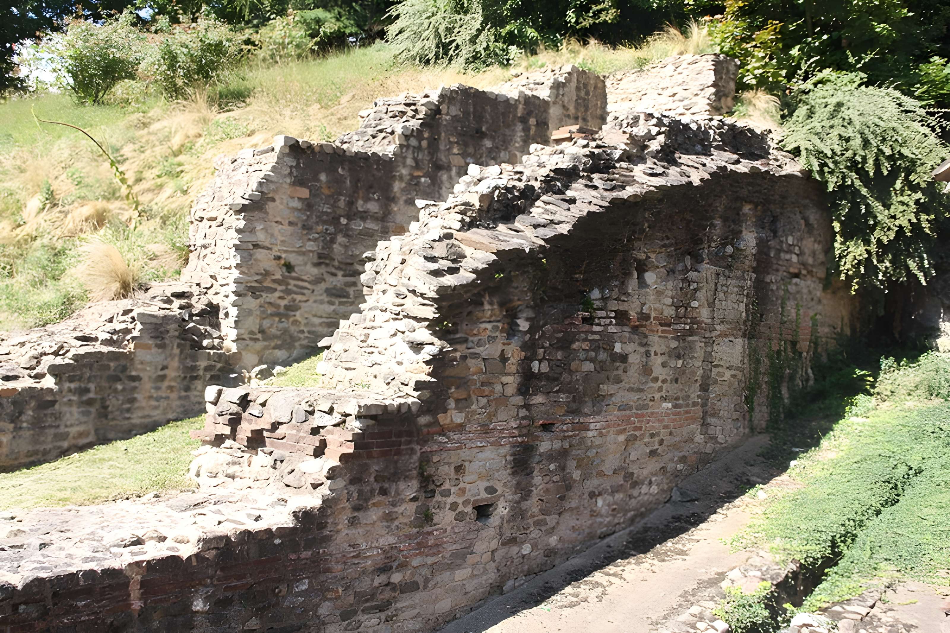 Amphithéâtre fédéral romain des Trois Gaules