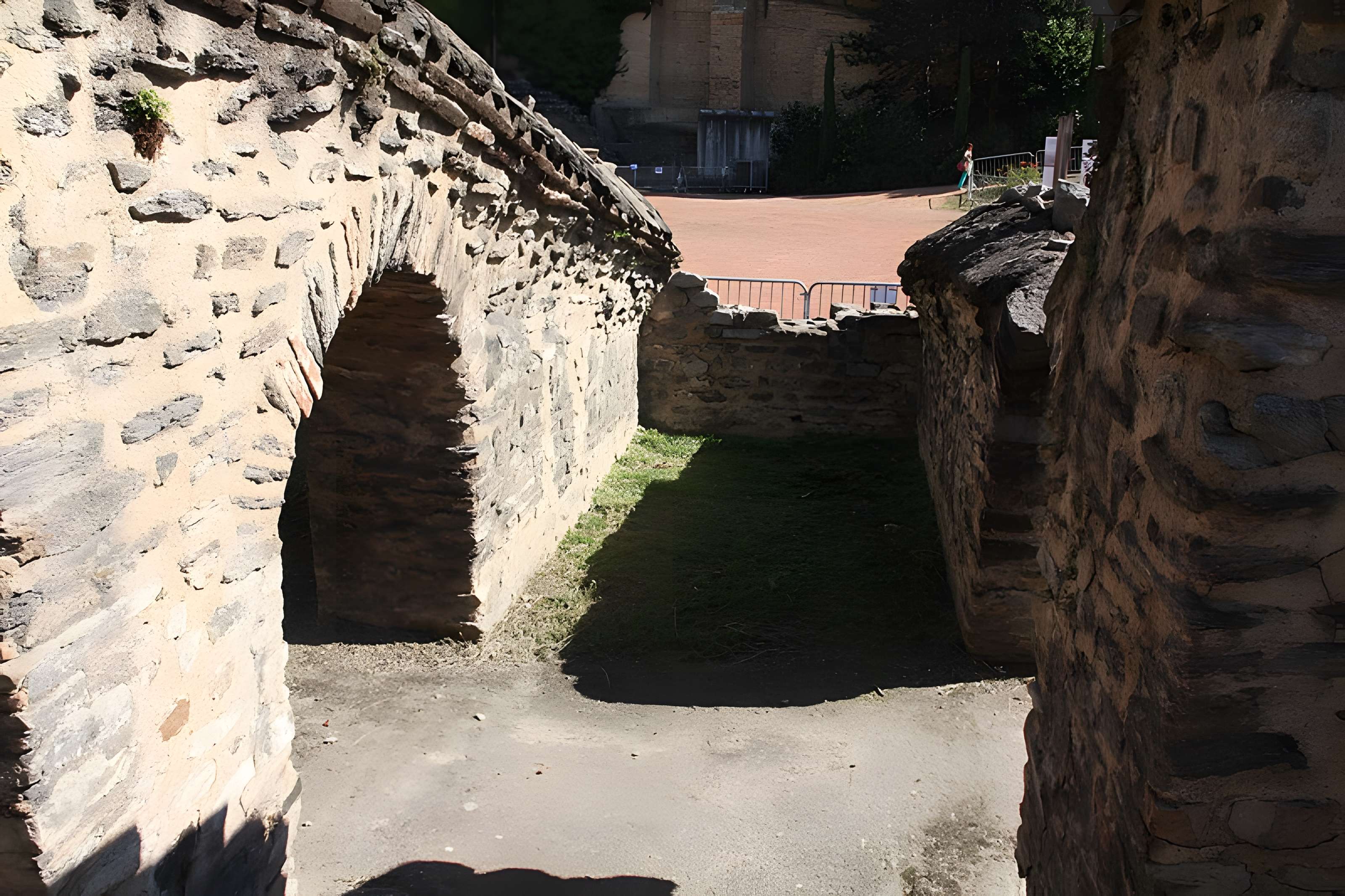 Amphithéâtre fédéral romain des Trois Gaules