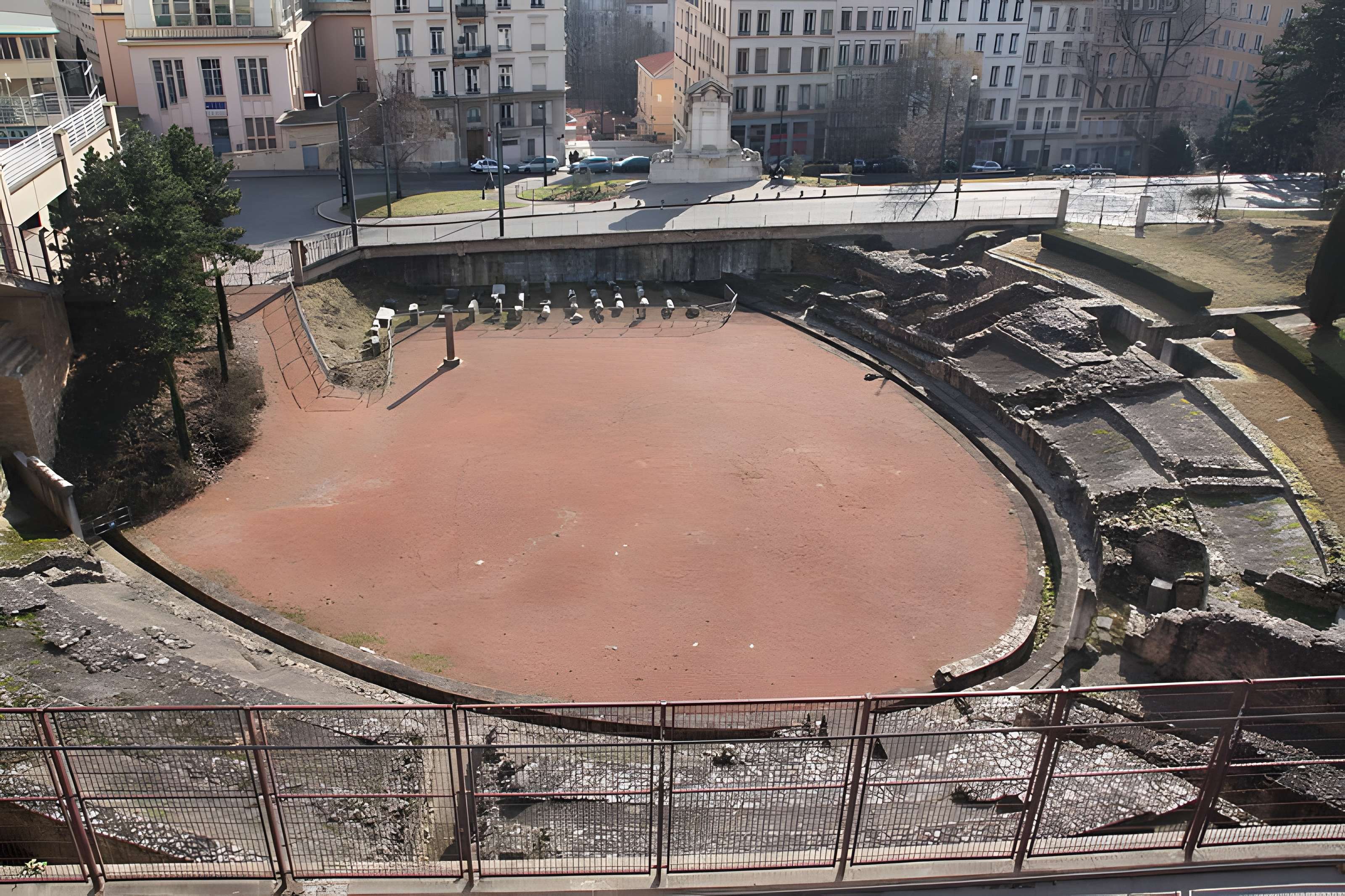 Amphithéâtre fédéral romain des Trois Gaules