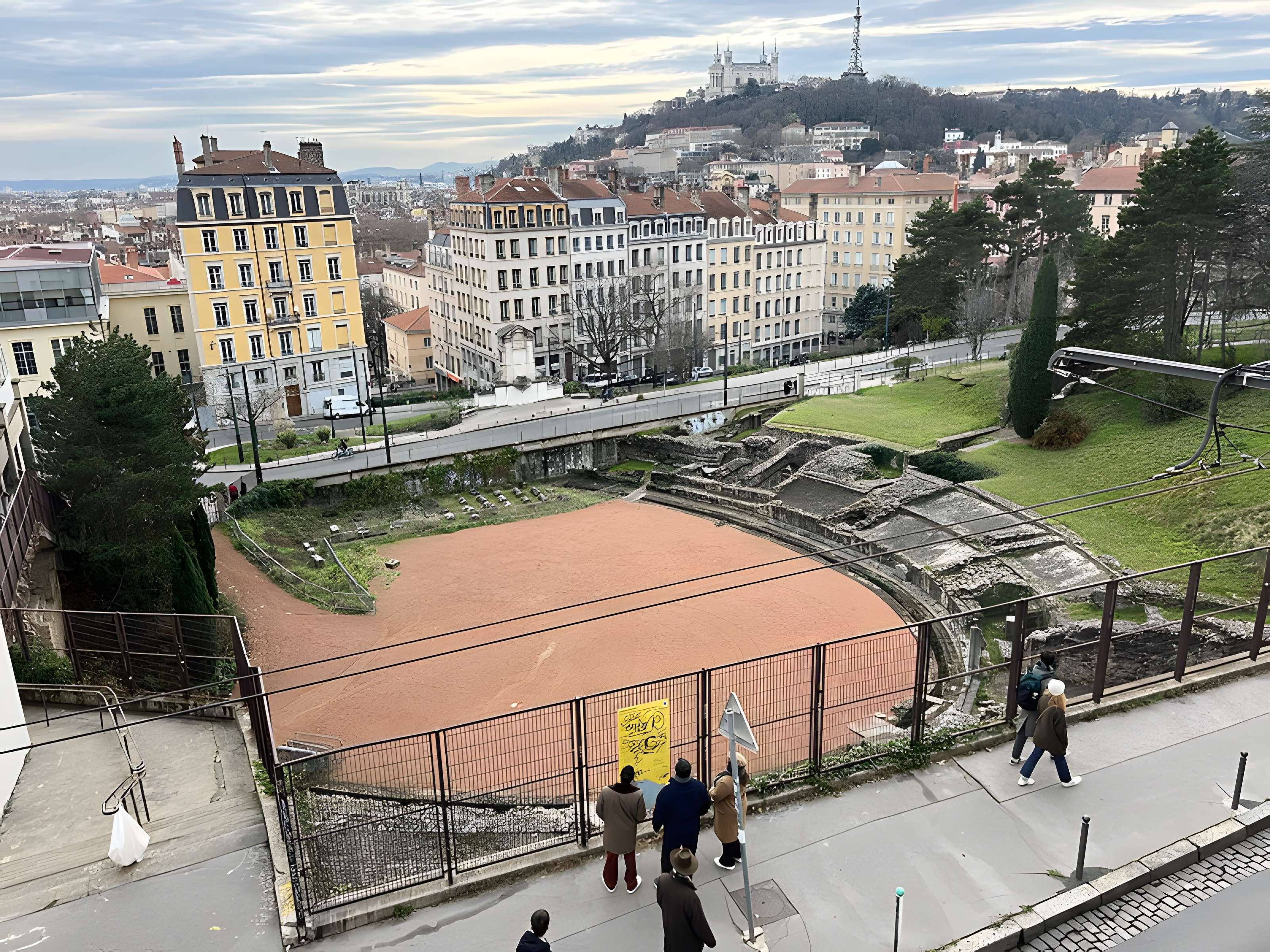 Amphithéâtre fédéral romain des Trois Gaules
