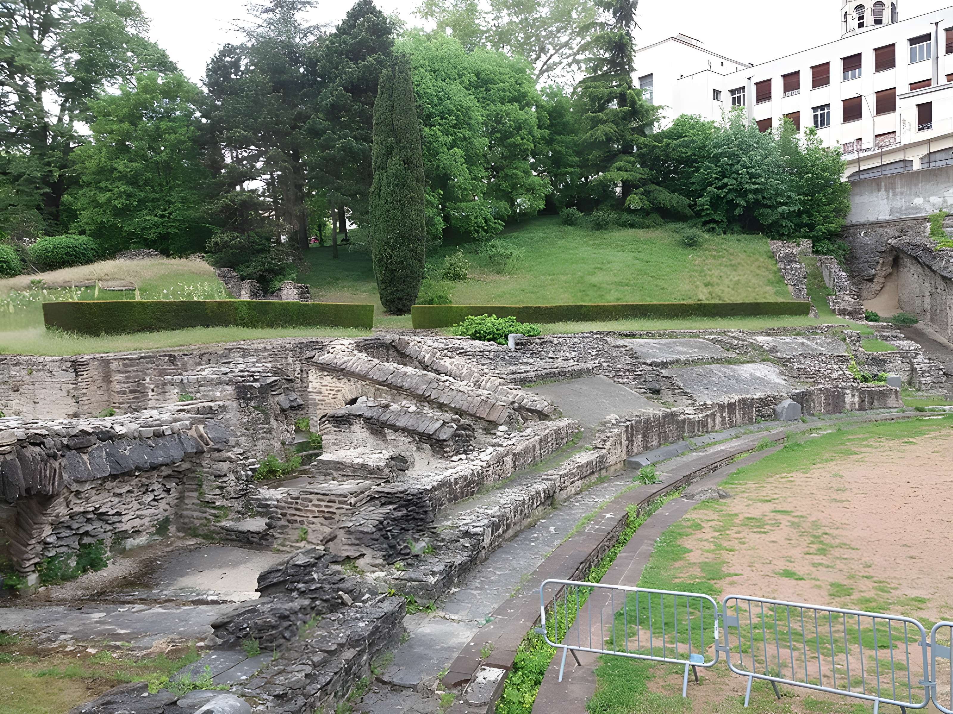 Amphithéâtre fédéral romain des Trois Gaules