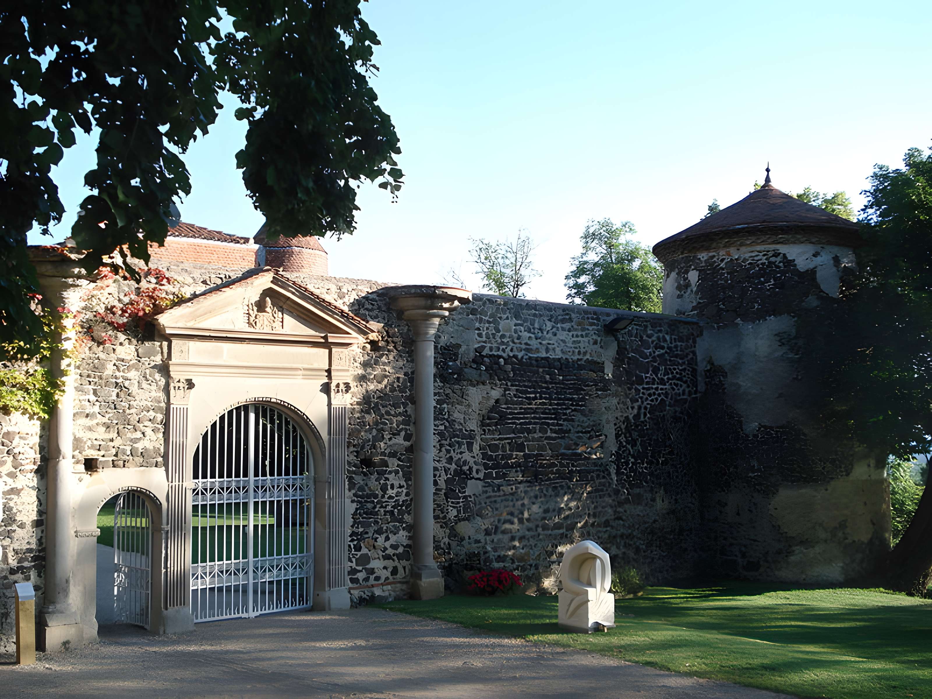 Château de Goutelas