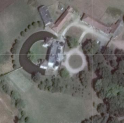 Château de Grandchamp à Bizeneuille 