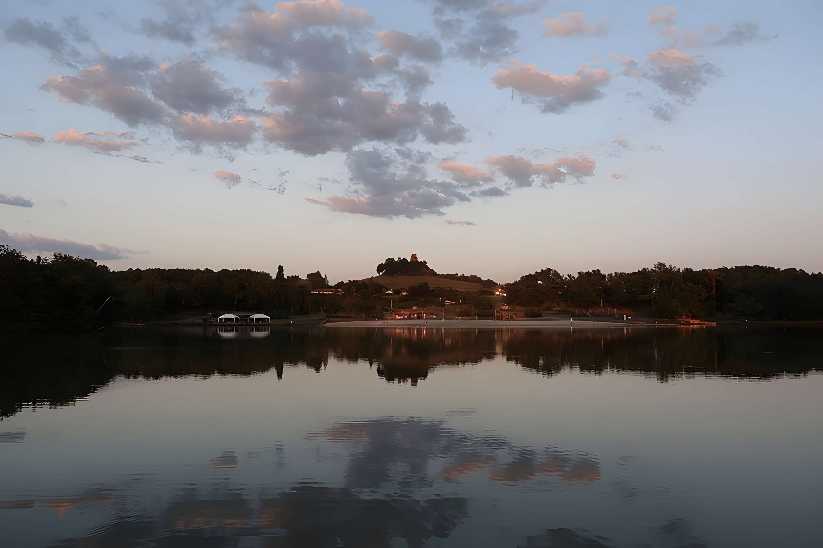 Ruines du château de Gurcon