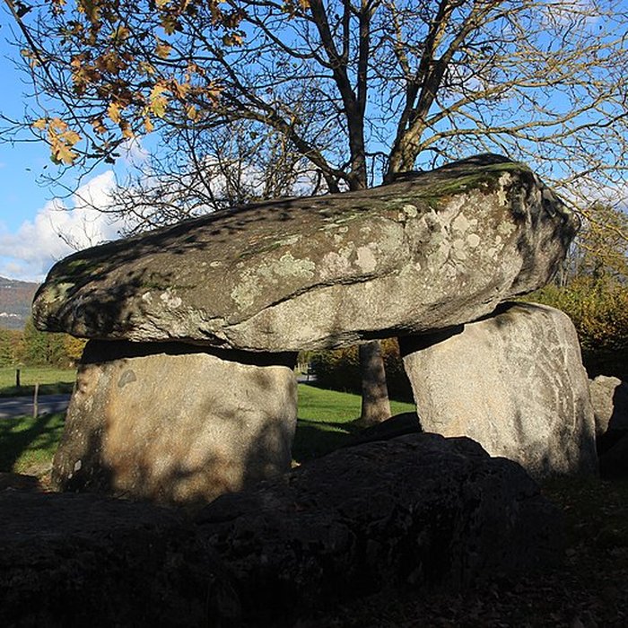 Photo de Dolmen dit La-Pierre-aux-Fées