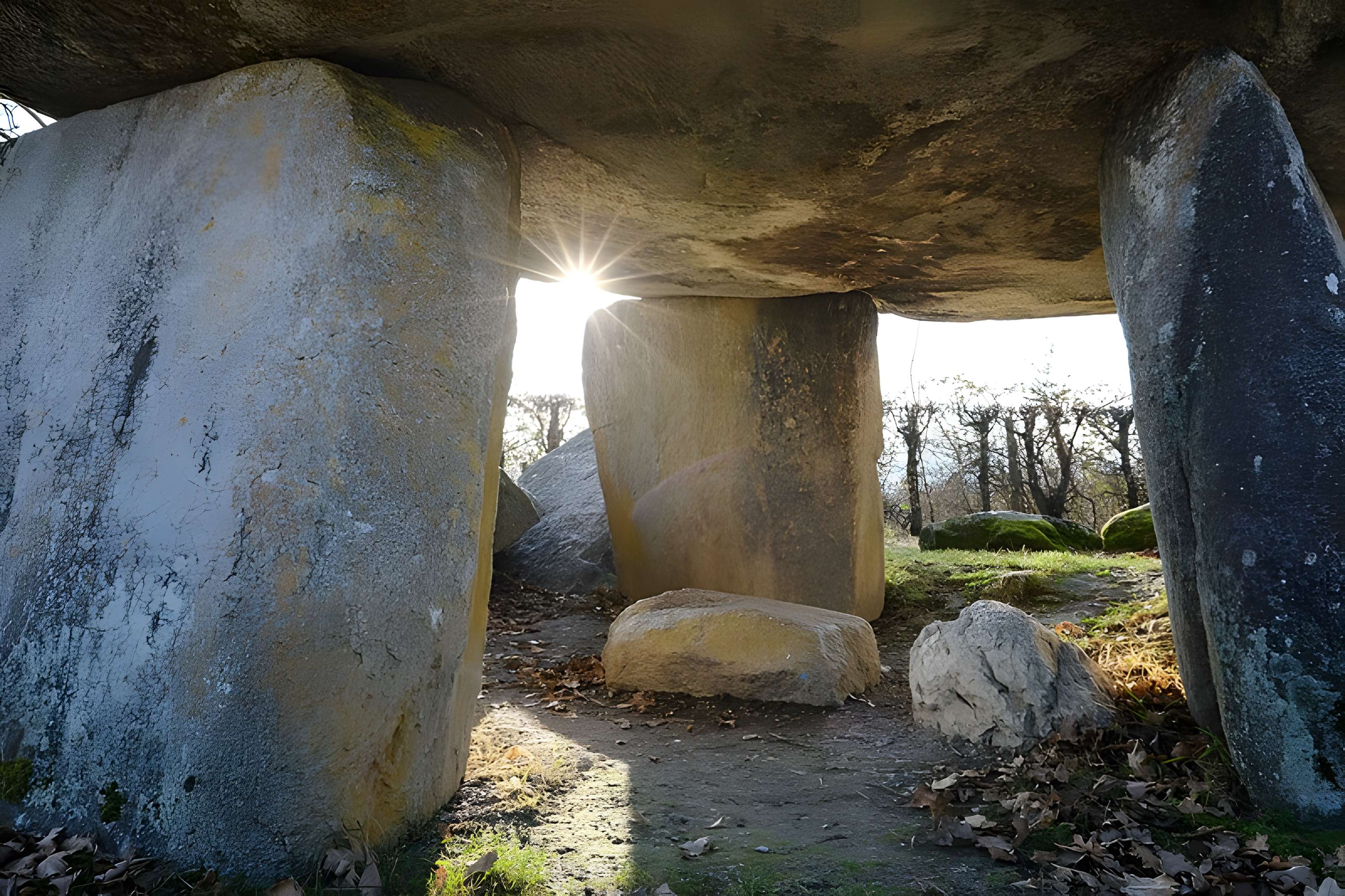 Dolmen dit La-Pierre-aux-Fées