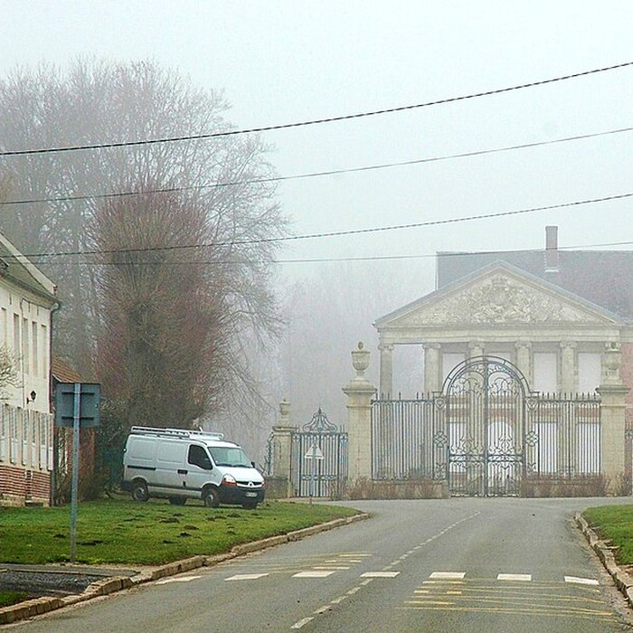 Photo de Château de Hénencourt