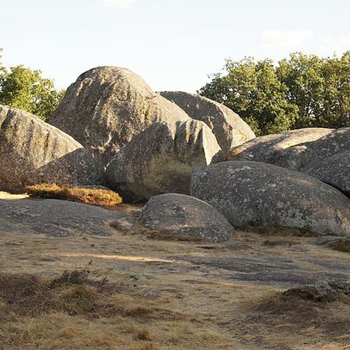 Photo de Pierres Jaumâtres de Toulx-Sainte-Croix