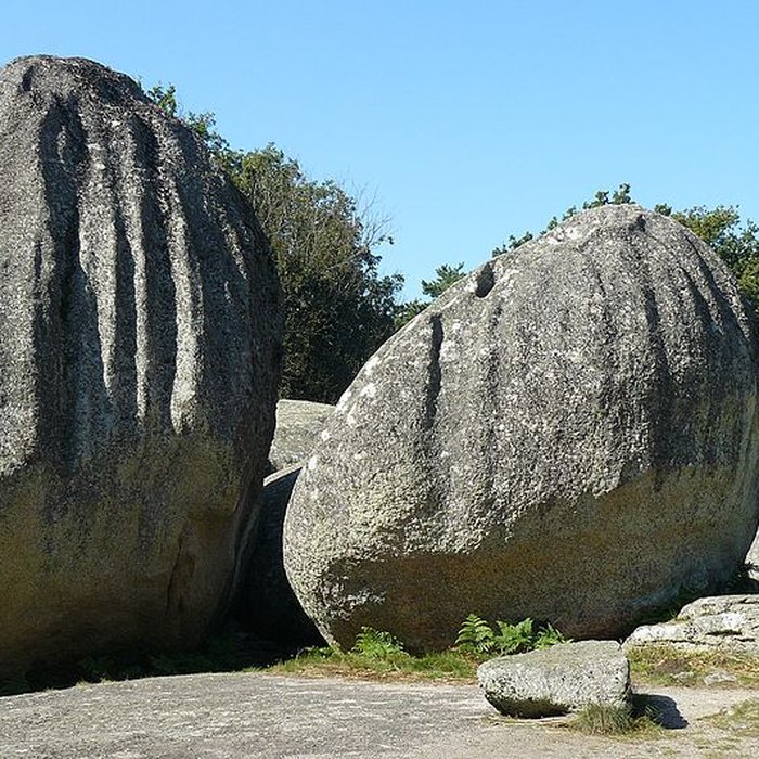 Photo de Pierres Jaumâtres de Toulx-Sainte-Croix
