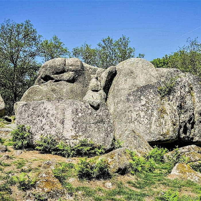 Photo de Pierres Jaumâtres de Toulx-Sainte-Croix