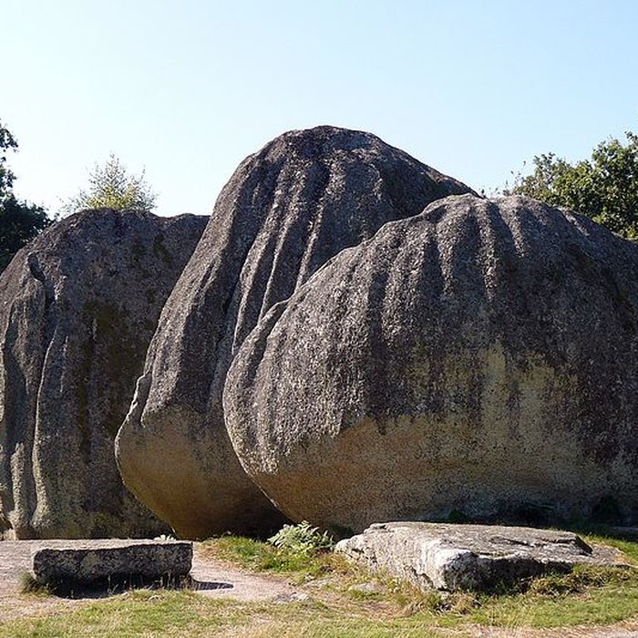 Photo de Pierres Jaumâtres de Toulx-Sainte-Croix